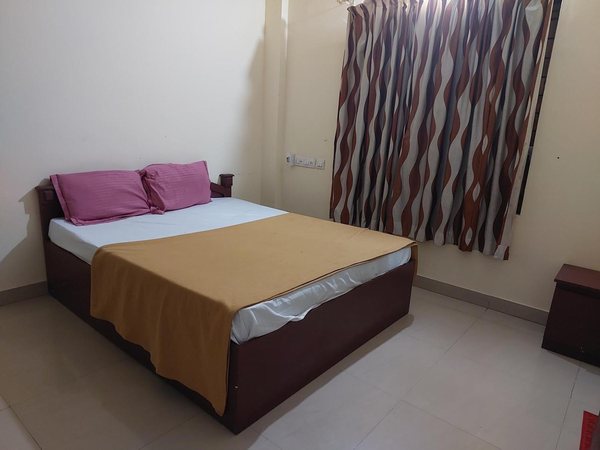 Adhithya Apartments Guruvayur Exterior photo