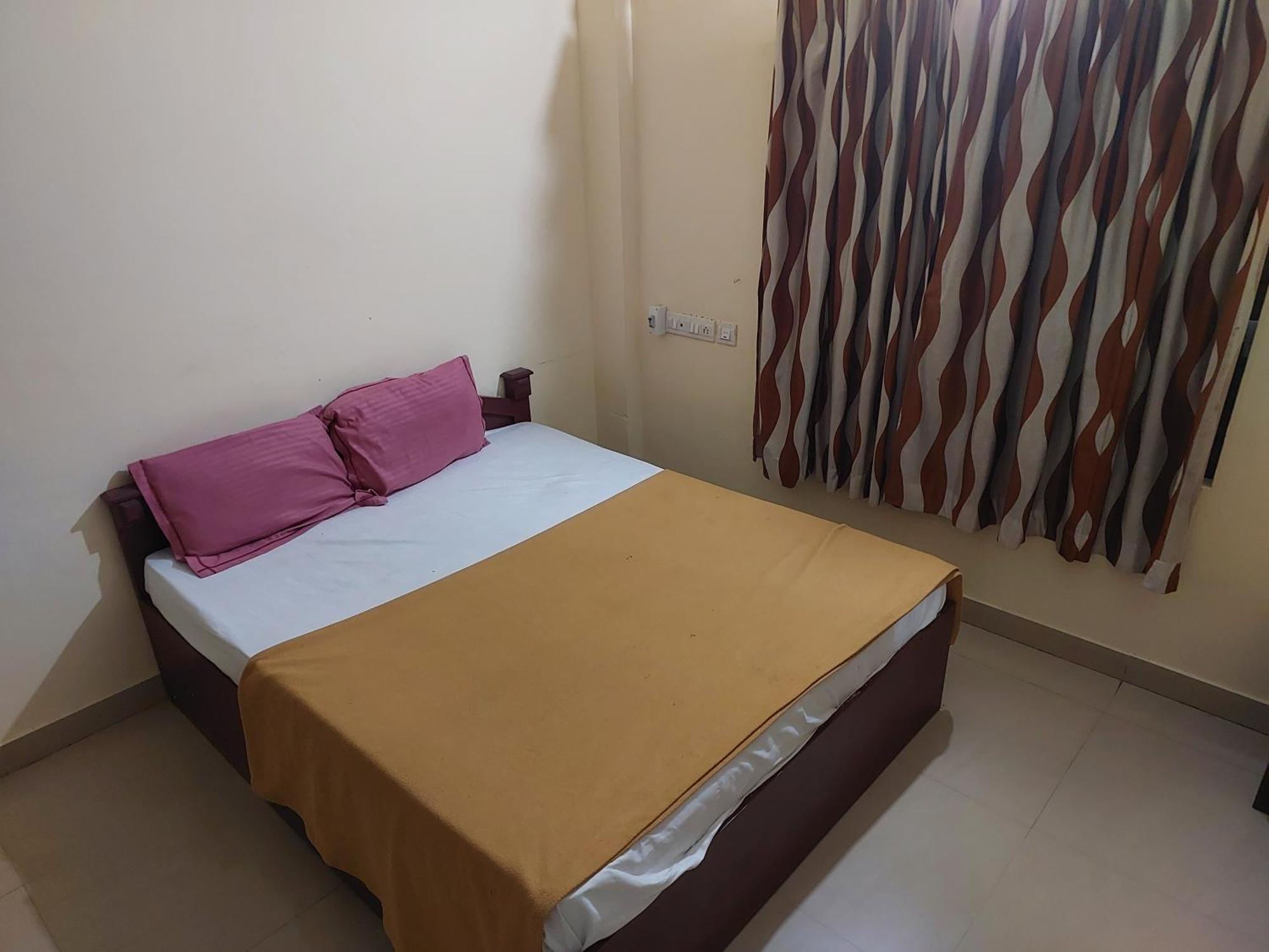 Adhithya Apartments Guruvayur Exterior photo